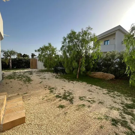Casa Arianna In Val Di Noto * 칼라베르나르도